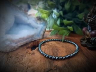 HEMATITOVÝ NÁRAMEK